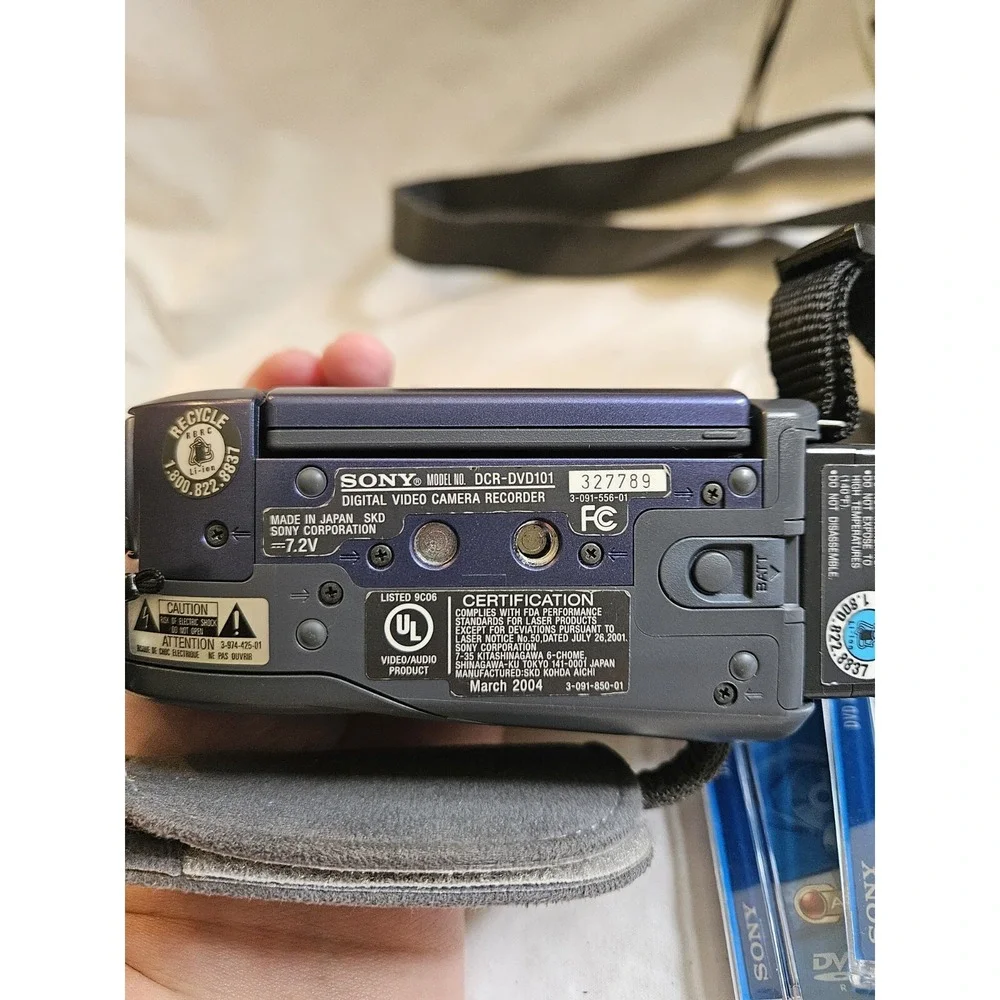 Sony Handycam DCR-DVD101 Digital DVD Camcorder Read!!!